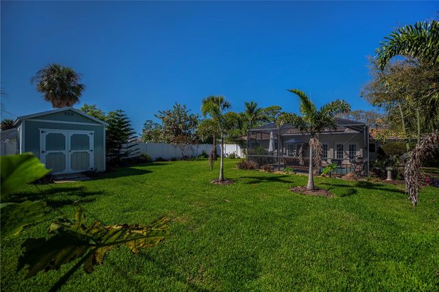 809 NOKOMIS AVENUE S, Venice, FL 34285