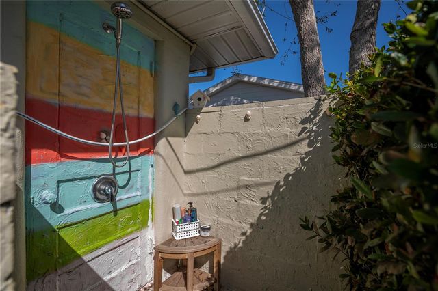 809 NOKOMIS AVENUE S, Venice, FL 34285