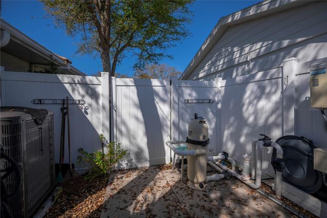 809 NOKOMIS AVENUE S, Venice, FL 34285