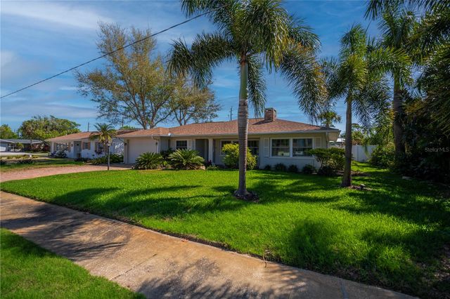 809 NOKOMIS AVENUE S, Venice, FL 34285