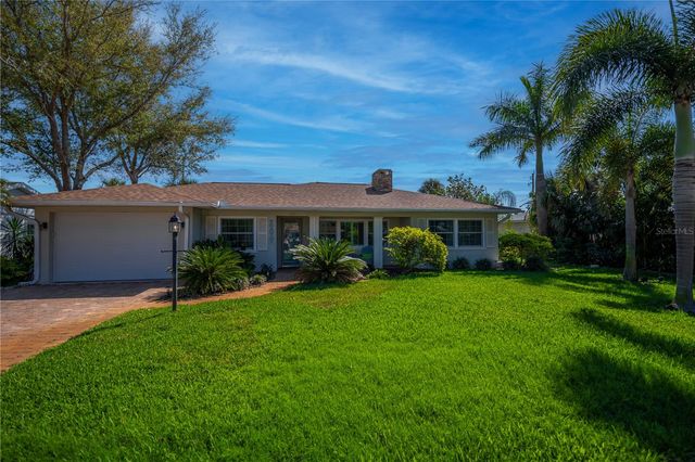 809 NOKOMIS AVENUE S, Venice, FL 34285