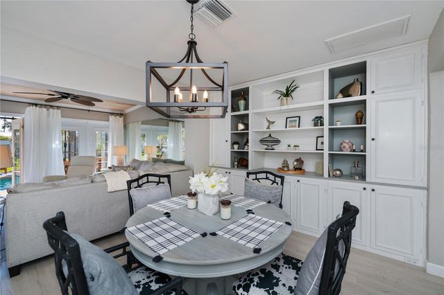 809 NOKOMIS AVENUE S, Venice, FL 34285