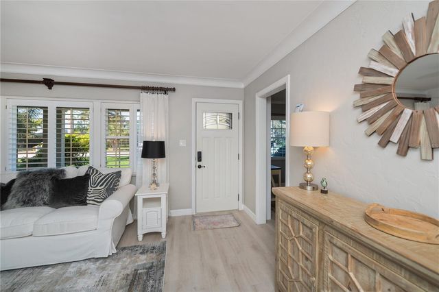 809 NOKOMIS AVENUE S, Venice, FL 34285