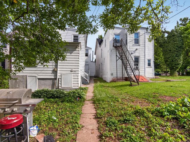 866 E HIGH ST, Pottstown, PA 19464