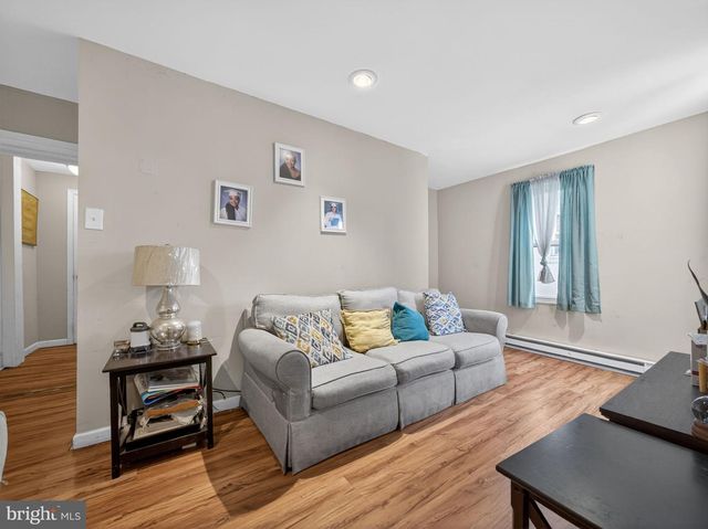 866 E HIGH ST, Pottstown, PA 19464