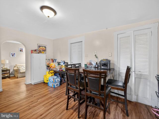 866 E HIGH ST, Pottstown, PA 19464