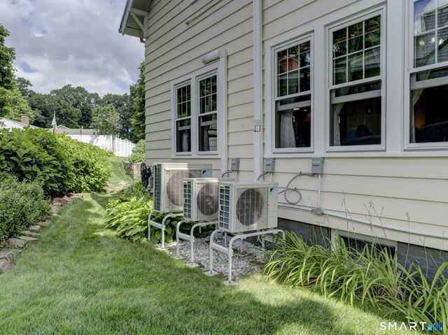 138 Oakland Road, Southington, CT 06489