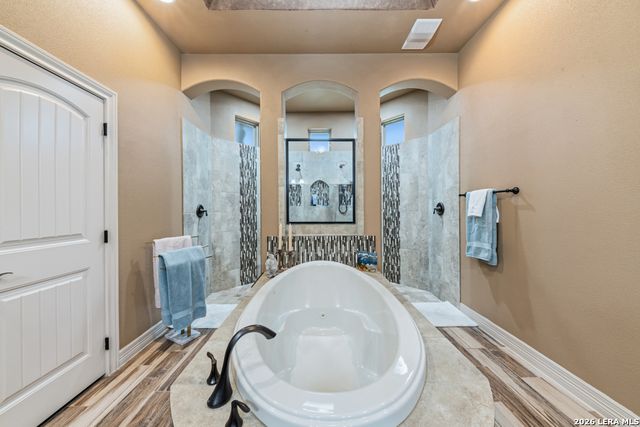 128 Bucks, La Vernia, TX 78121