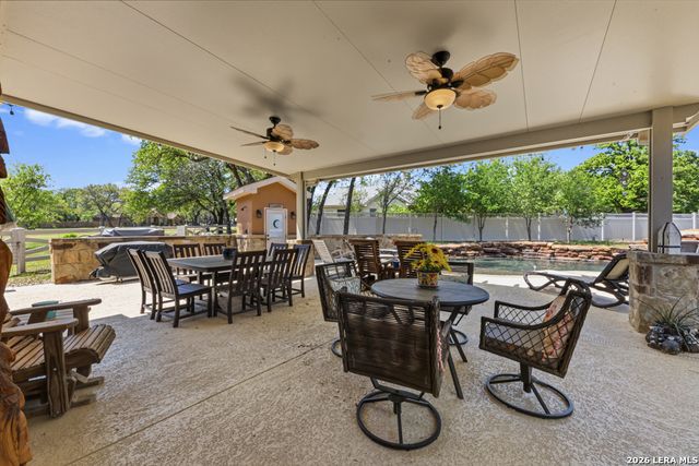 128 Bucks, La Vernia, TX 78121