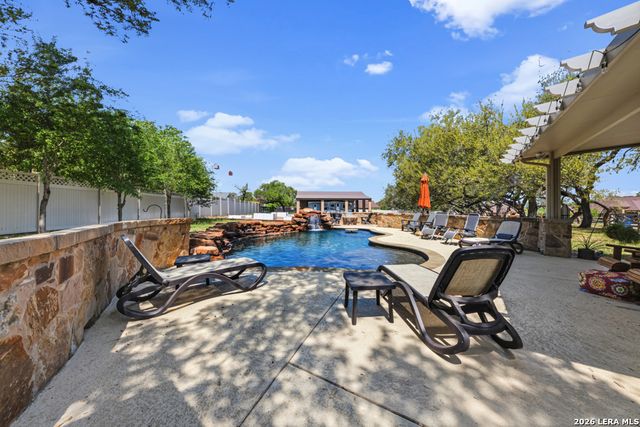 128 Bucks, La Vernia, TX 78121