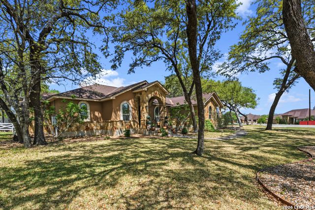 128 Bucks, La Vernia, TX 78121