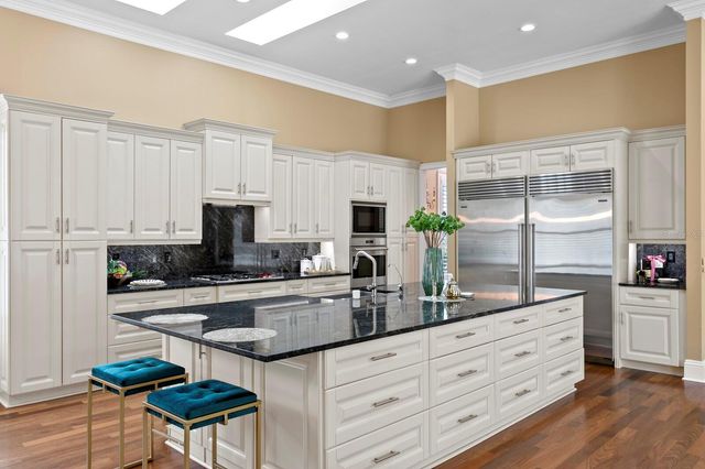 16504 AVILA BOULEVARD, Tampa, FL 33613