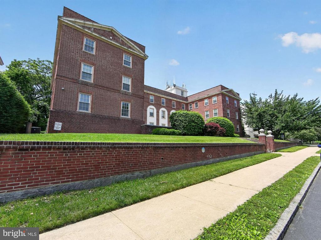 709-711 N BROOM ST, WILMINGTON, DE 19805 — photo 2