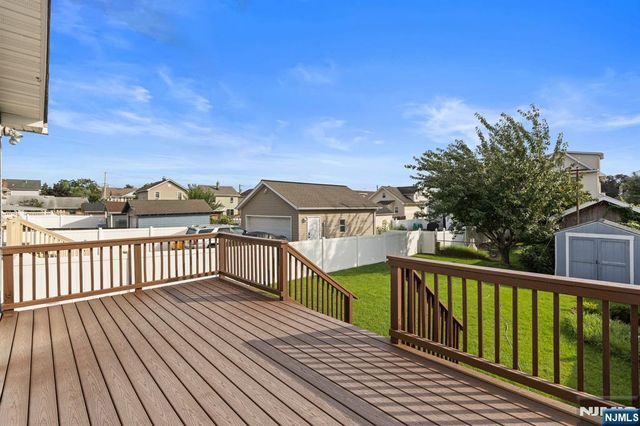 420 Rutherford Avenue, Lyndhurst, NJ 07071
