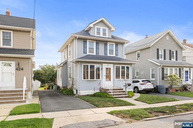 420 Rutherford Avenue, Lyndhurst, NJ 07071