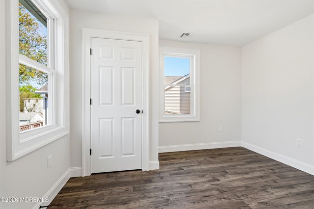 22 Washington Street, Long Branch, NJ 07740