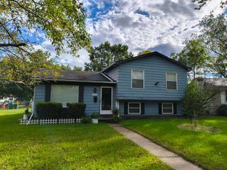 15212 Orchard Court, Romulus, MI 48174