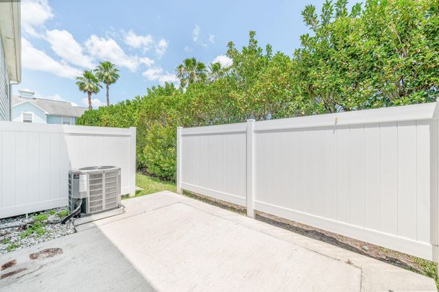 113 Islander Dr, St Augustine, FL 32080