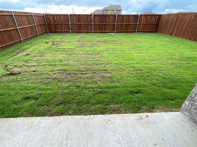 617 Cherish Day Drive, Lavon, TX 75166