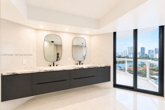 20185 E Country Club Drive 1801, Aventura, FL 33180
