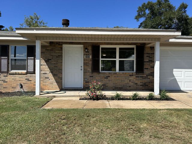 3020 Nottingham Way, Dothan, AL 36305