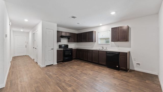 410 Pimmit Hill Run, Conroe, TX 77316
