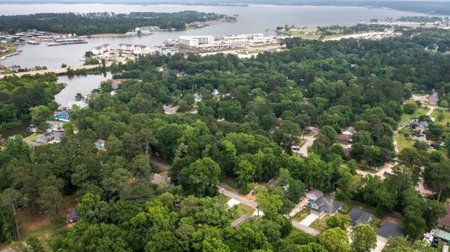 410 Pimmit Hill Run, Conroe, TX 77316