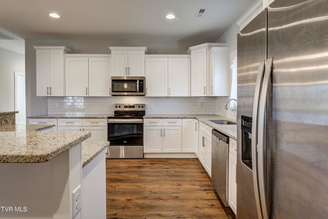 1070 Cabot Cove, Jonesborough, TN 37659