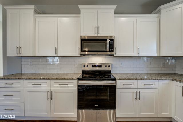 1070 Cabot Cove, Jonesborough, TN 37659