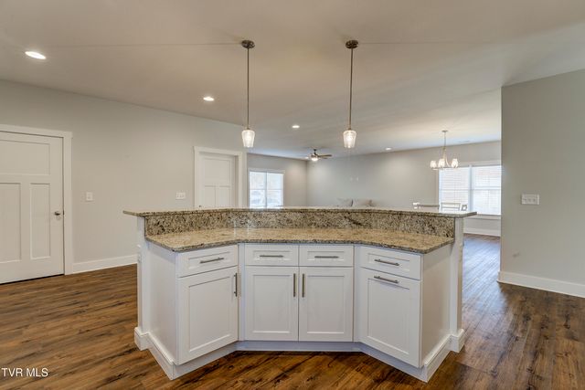 1070 Cabot Cove, Jonesborough, TN 37659