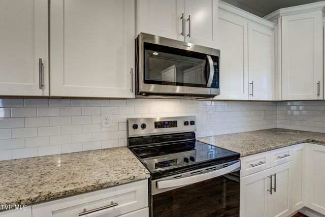 1070 Cabot Cove, Jonesborough, TN 37659