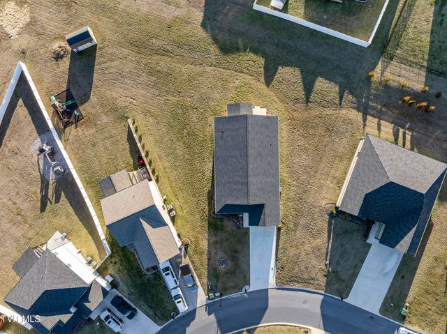 1070 Cabot Cove, Jonesborough, TN 37659