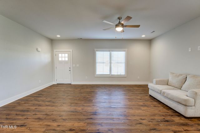 1070 Cabot Cove, Jonesborough, TN 37659