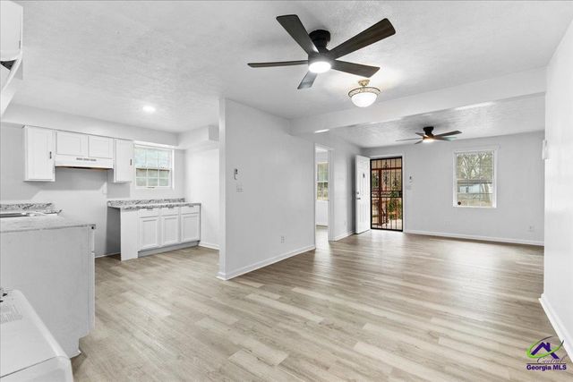 25 Martin Luther King Jr Boulevard, Hawkinsville, GA 31036