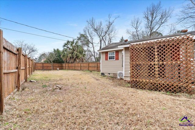 25 Martin Luther King Jr Boulevard, Hawkinsville, GA 31036