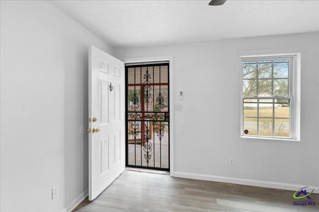 25 Martin Luther King Jr Boulevard, Hawkinsville, GA 31036