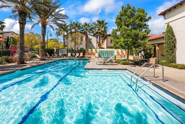 553 S Kroeger Street, Anaheim, CA 92805