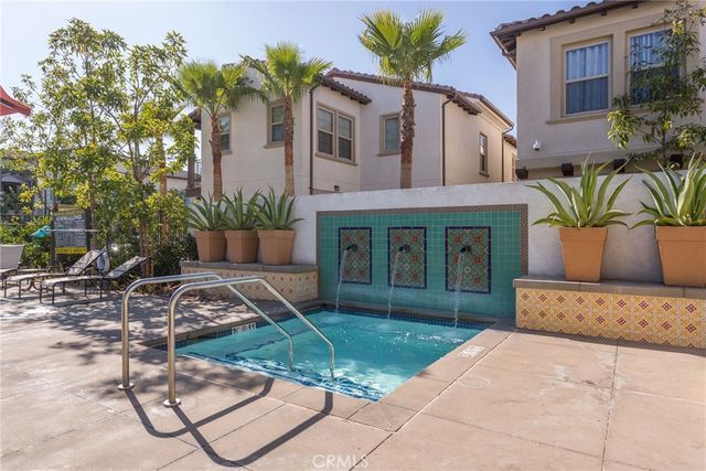 553 S Kroeger Street, Anaheim, CA 92805