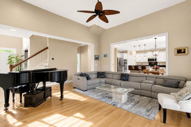 3379 Shagbark Circle, Mount Pleasant, SC 29466
