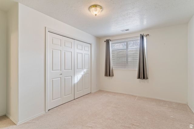 1762 E WHISPERING OAKS DR, Ogden, UT 84403