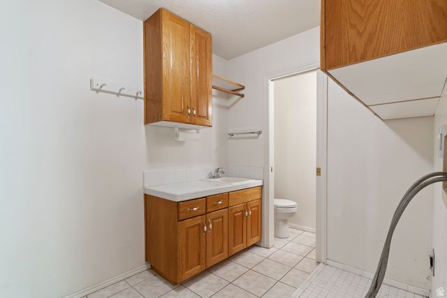 1762 E WHISPERING OAKS DR, Ogden, UT 84403