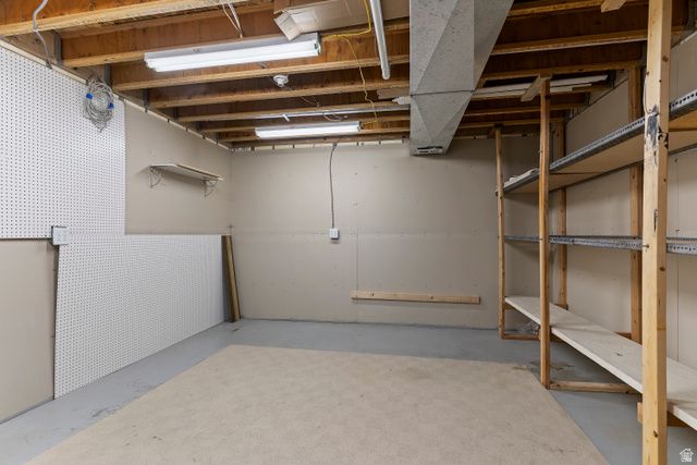 1762 E WHISPERING OAKS DR, Ogden, UT 84403