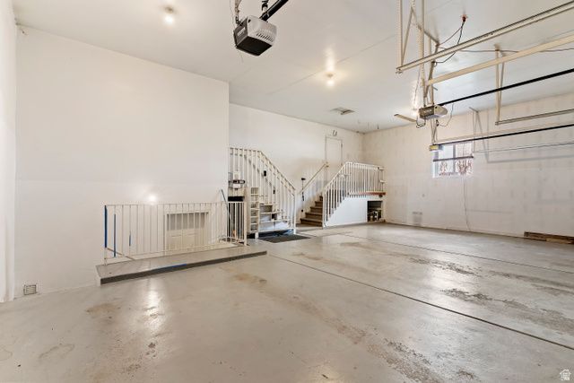 1762 E WHISPERING OAKS DR, Ogden, UT 84403