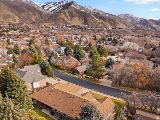 1762 E WHISPERING OAKS DR, Ogden, UT 84403