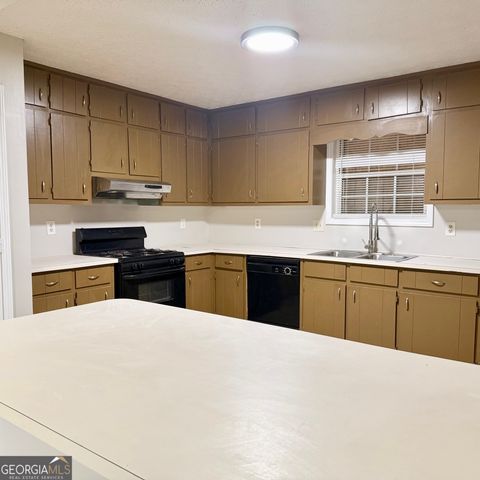 524 Julius Drive, Stone Mountain, GA 30087