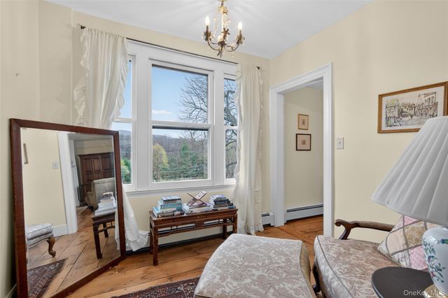 90 Quaker Avenue, Cornwall, NY 12518