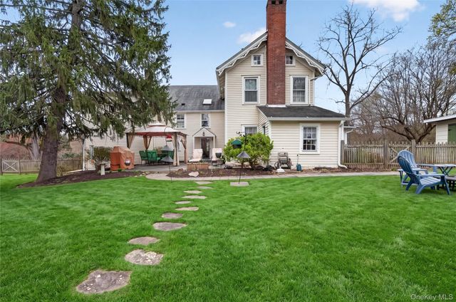 90 Quaker Avenue, Cornwall, NY 12518