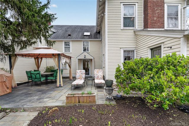 90 Quaker Avenue, Cornwall, NY 12518