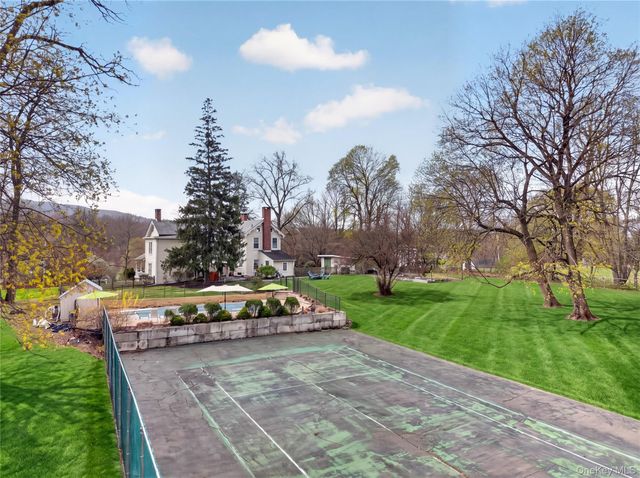 90 Quaker Avenue, Cornwall, NY 12518