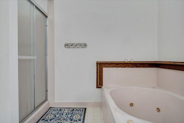 312 Spring DR, Huddleston, VA 24104